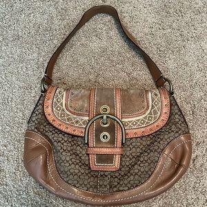 Coach should style purse.